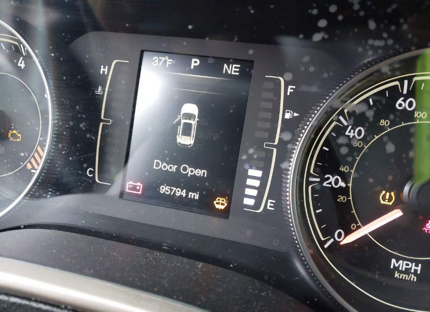 Photo 15 of 2014 Jeep Cherokee LATITUDE (VIN 1C4PJLCBXEW320845)