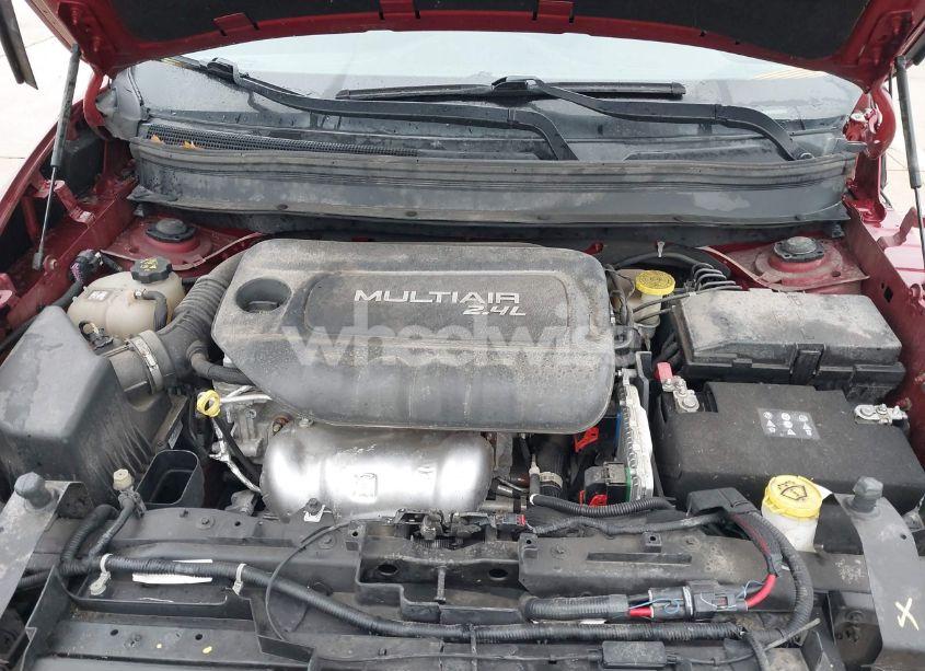 Photo 10 of 2015 Jeep Cherokee LATITUDE (VIN 1C4PJLCBXFW537250)