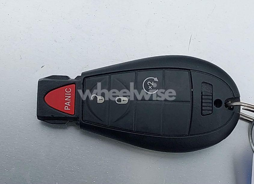 Photo 11 of 2015 Jeep Cherokee LATITUDE (VIN 1C4PJLCBXFW537250)