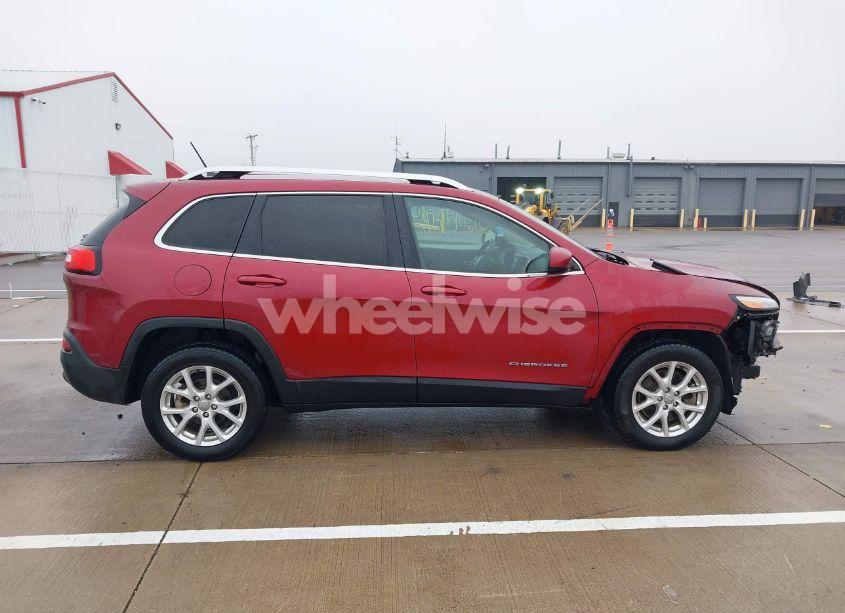 Photo 14 of 2015 Jeep Cherokee LATITUDE (VIN 1C4PJLCBXFW537250)