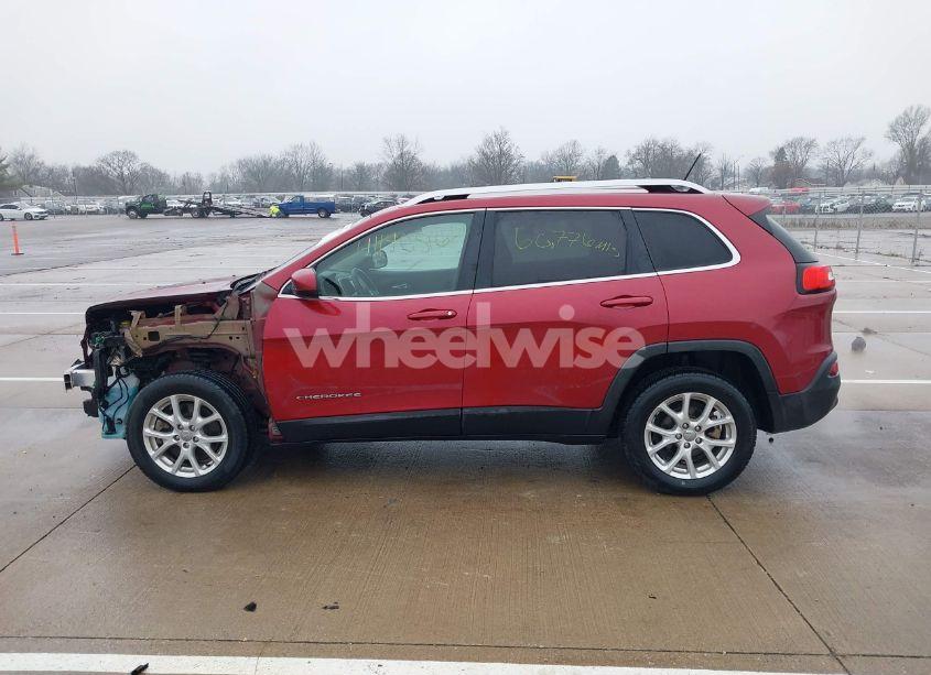 Photo 15 of 2015 Jeep Cherokee LATITUDE (VIN 1C4PJLCBXFW537250)