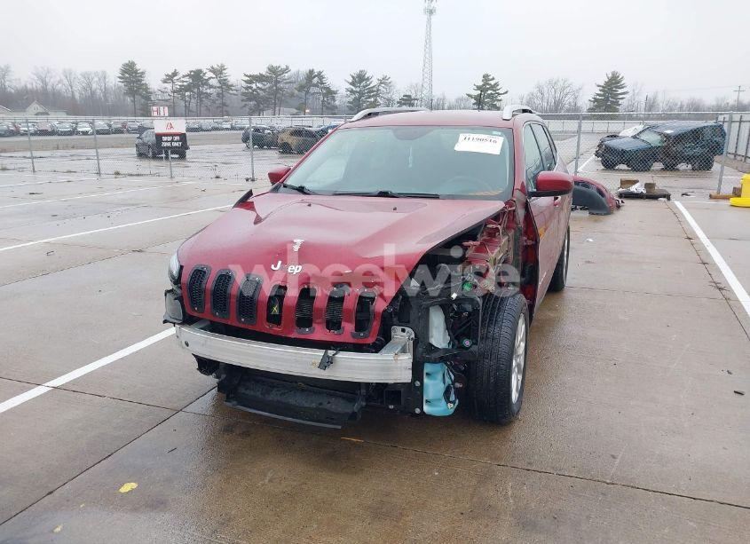 Photo 6 of 2015 Jeep Cherokee LATITUDE (VIN 1C4PJLCBXFW537250)