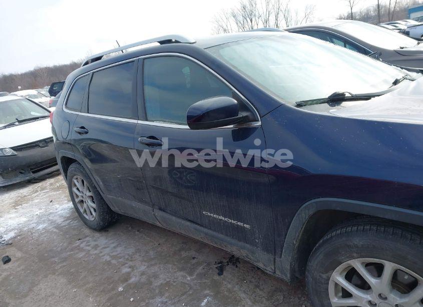 Photo 13 of 2015 Jeep Cherokee LATITUDE (VIN 1C4PJLCBXFW596752)