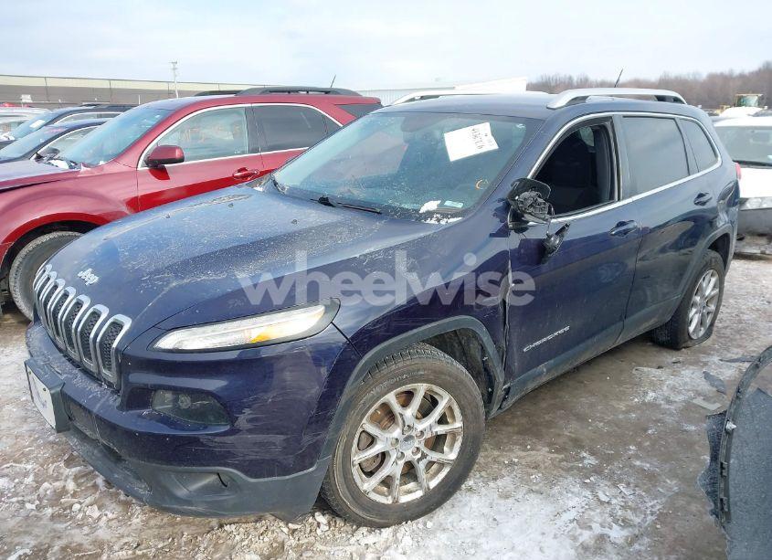 Photo 2 of 2015 Jeep Cherokee LATITUDE (VIN 1C4PJLCBXFW596752)