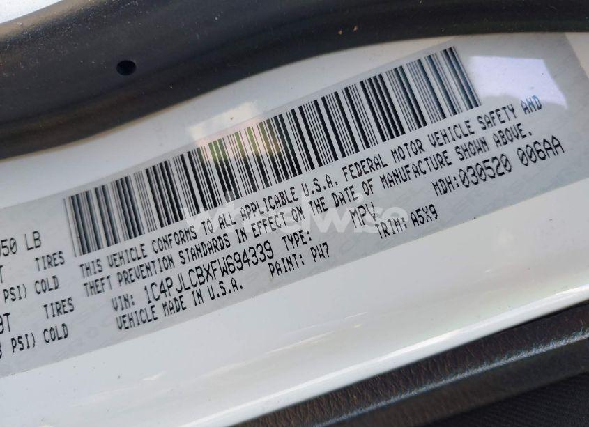 Photo 9 of 2015 Jeep Cherokee LATITUDE (VIN 1C4PJLCBXFW694339)