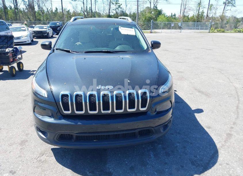 Photo 12 of 2015 Jeep Cherokee LATITUDE (VIN 1C4PJLCBXFW701483)