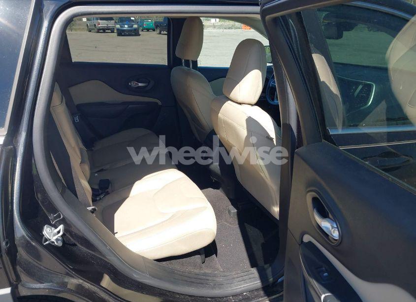 Photo 8 of 2015 Jeep Cherokee LATITUDE (VIN 1C4PJLCBXFW701483)