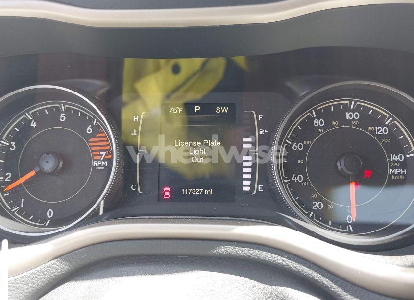 Photo 7 of 2016 Jeep Cherokee 75TH ANNIVERSARY (VIN 1C4PJLCBXGW284156)