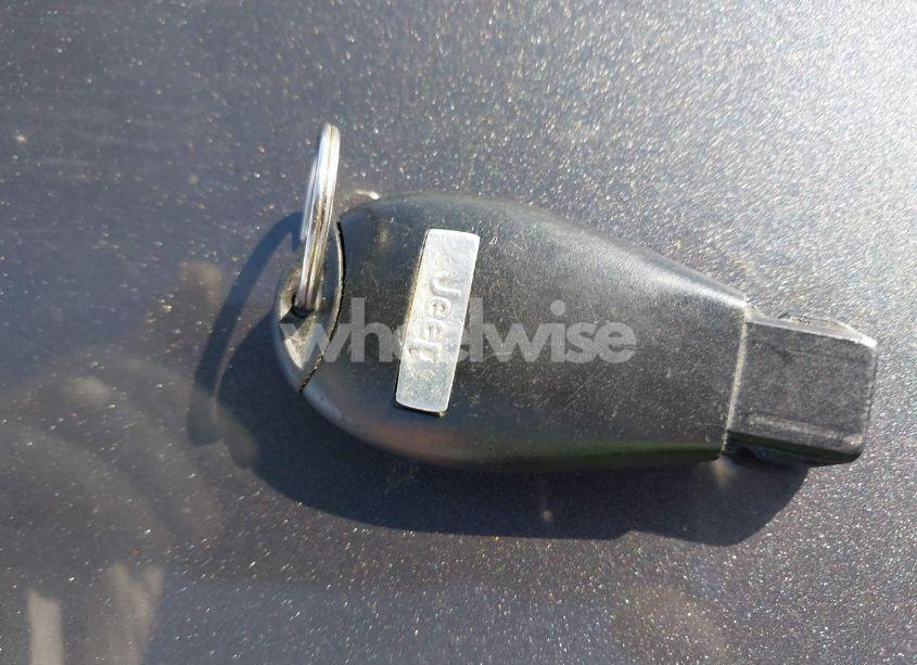 Photo 11 of 2017 Jeep Cherokee LATITUDE FWD (VIN 1C4PJLCBXHW503246)