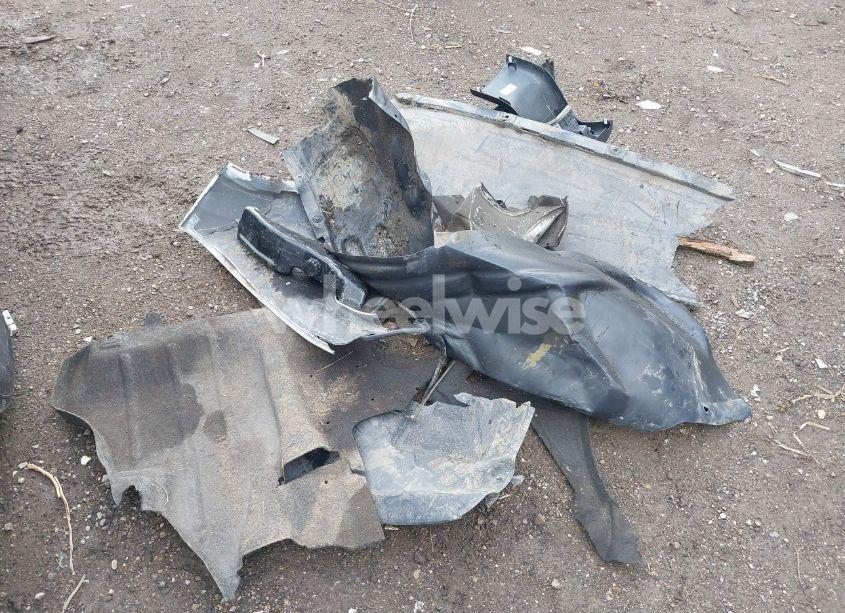 Photo 11 of 2018 Jeep Cherokee LATITUDE FWD (VIN 1C4PJLCBXJD615904)