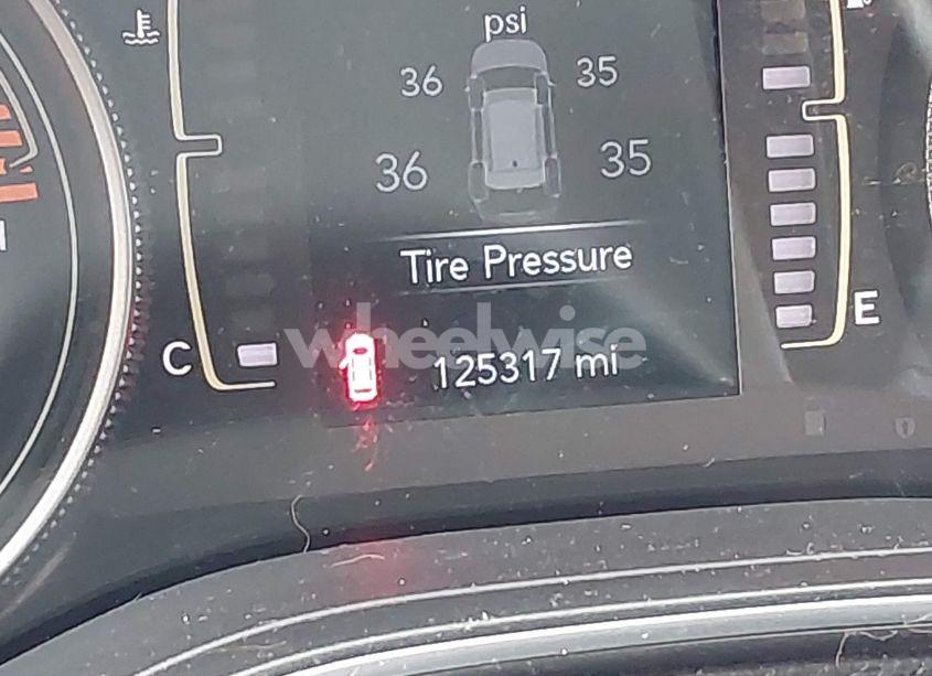 Photo 15 of 2019 Jeep Cherokee LATITUDE FWD (VIN 1C4PJLCBXKD109121)