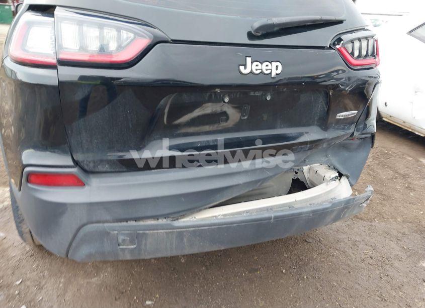 Photo 6 of 2019 Jeep Cherokee LATITUDE FWD (VIN 1C4PJLCBXKD109121)