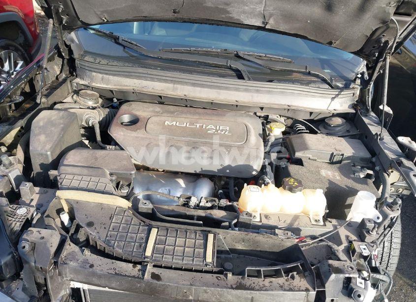 Photo 10 of 2019 Jeep Cherokee LATITUDE FWD (VIN 1C4PJLCBXKD160151)