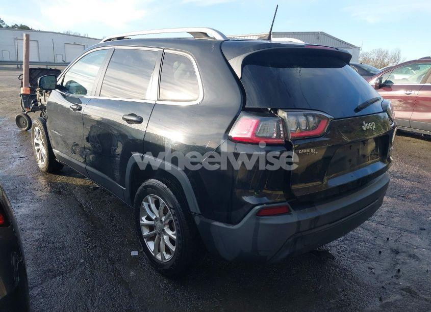 Photo 3 of 2019 Jeep Cherokee LATITUDE FWD (VIN 1C4PJLCBXKD160151)