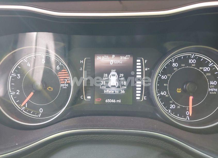 Photo 7 of 2019 Jeep Cherokee LATITUDE FWD (VIN 1C4PJLCBXKD160151)