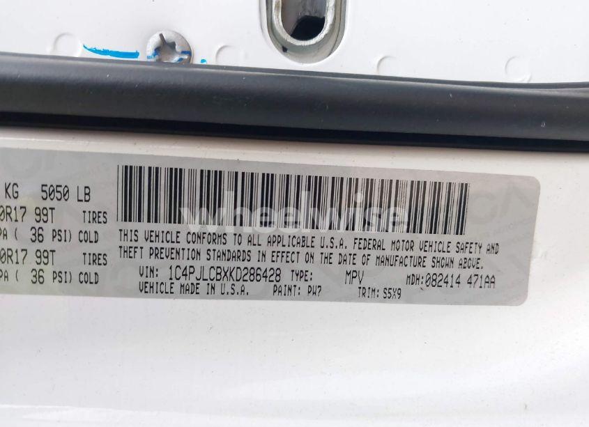 Photo 9 of 2019 Jeep Cherokee LATITUDE FWD (VIN 1C4PJLCBXKD286428)