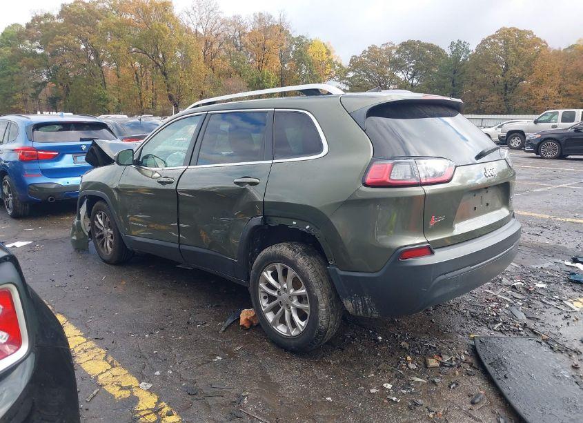 Photo 3 of 2019 Jeep Cherokee LATITUDE FWD (VIN 1C4PJLCBXKD357708)