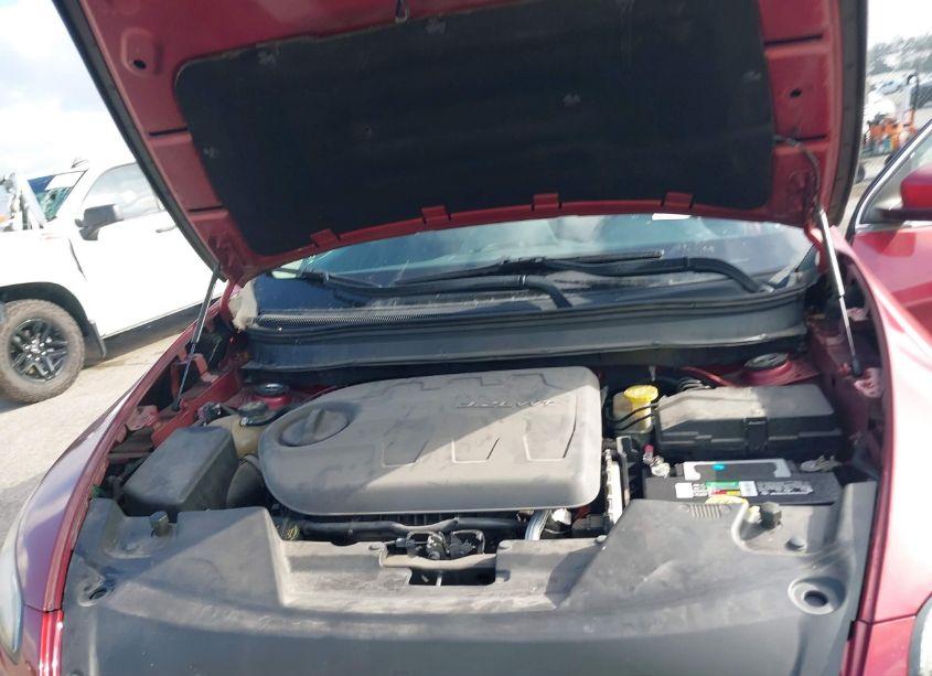 Photo 10 of 2014 Jeep Cherokee LATITUDE (VIN 1C4PJLCS0EW115616)