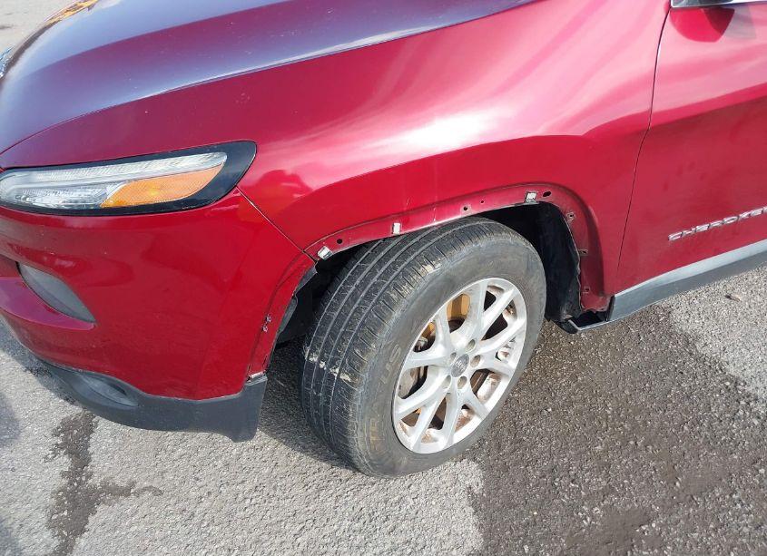 Photo 6 of 2014 Jeep Cherokee LATITUDE (VIN 1C4PJLCS0EW115616)