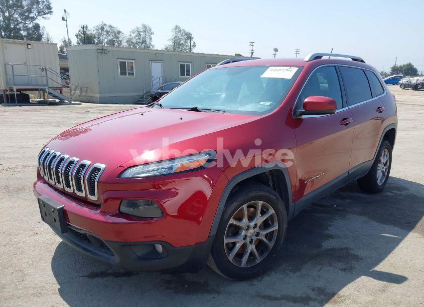 Photo 2 of 2015 Jeep Cherokee LATITUDE (VIN 1C4PJLCS0FW518528)