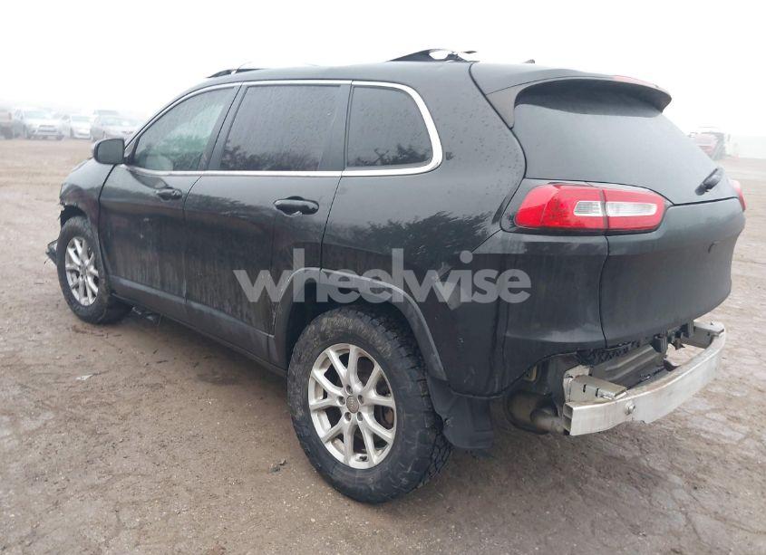 Photo 3 of 2017 Jeep Cherokee LATITUDE FWD (VIN 1C4PJLCS0HW574200)