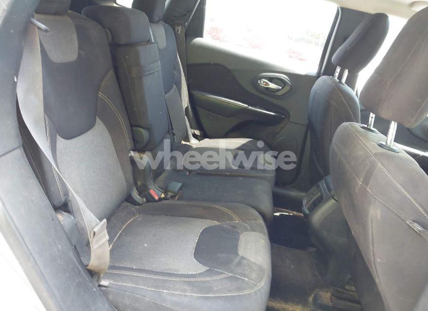 Photo 8 of 2014 Jeep Cherokee LATITUDE (VIN 1C4PJLCS1EW222173)