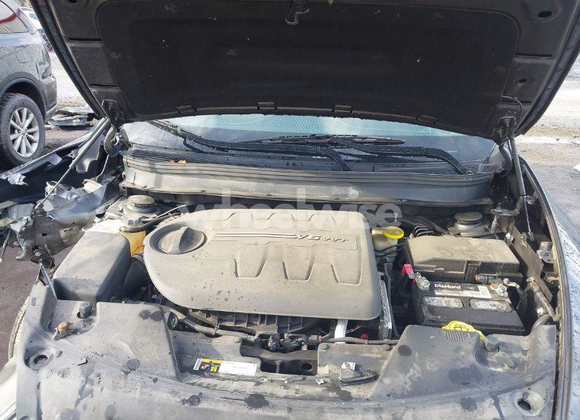 Photo 10 of 2016 Jeep Cherokee 75TH ANNIVERSARY (VIN 1C4PJLCS1GW258903)