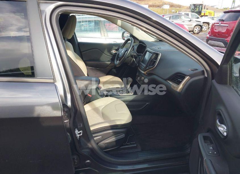 Photo 5 of 2016 Jeep Cherokee 75TH ANNIVERSARY (VIN 1C4PJLCS1GW258903)