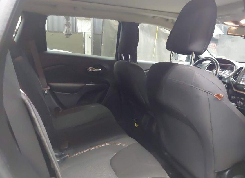 Photo 8 of 2016 Jeep Cherokee 75TH ANNIVERSARY (VIN 1C4PJLCS1GW281064)