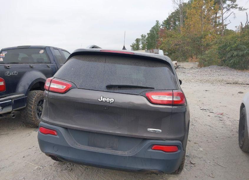 Photo 16 of 2016 Jeep Cherokee LATITUDE (VIN 1C4PJLCS1GW363666)