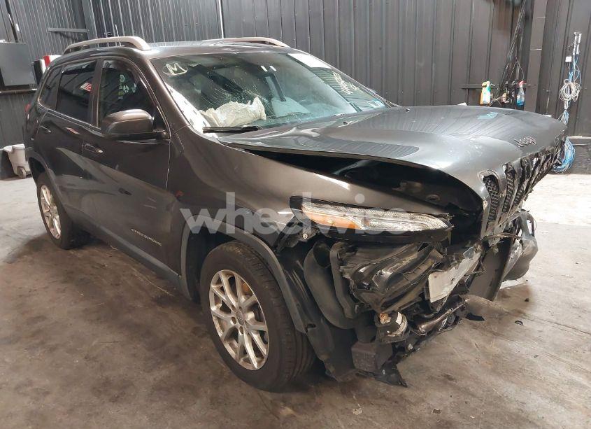2017 Jeep Cherokee LATITUDE FWD (VIN 1C4PJLCS1HW592799) main photo