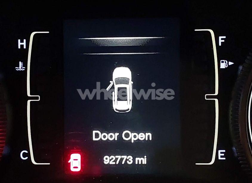 Photo 14 of 2017 Jeep Cherokee LATITUDE FWD (VIN 1C4PJLCS1HW592799)