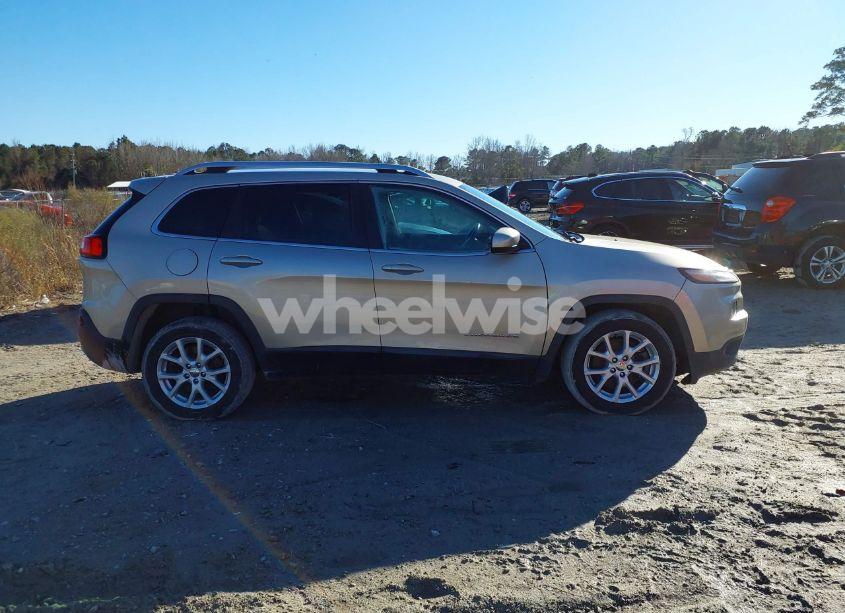 Photo 13 of 2014 Jeep Cherokee LATITUDE (VIN 1C4PJLCS2EW265520)