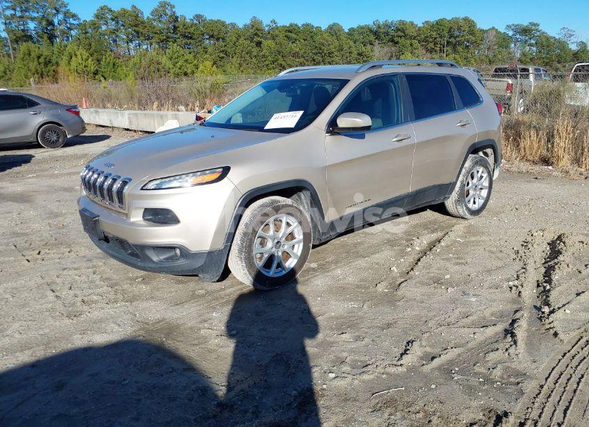 Photo 2 of 2014 Jeep Cherokee LATITUDE (VIN 1C4PJLCS2EW265520)