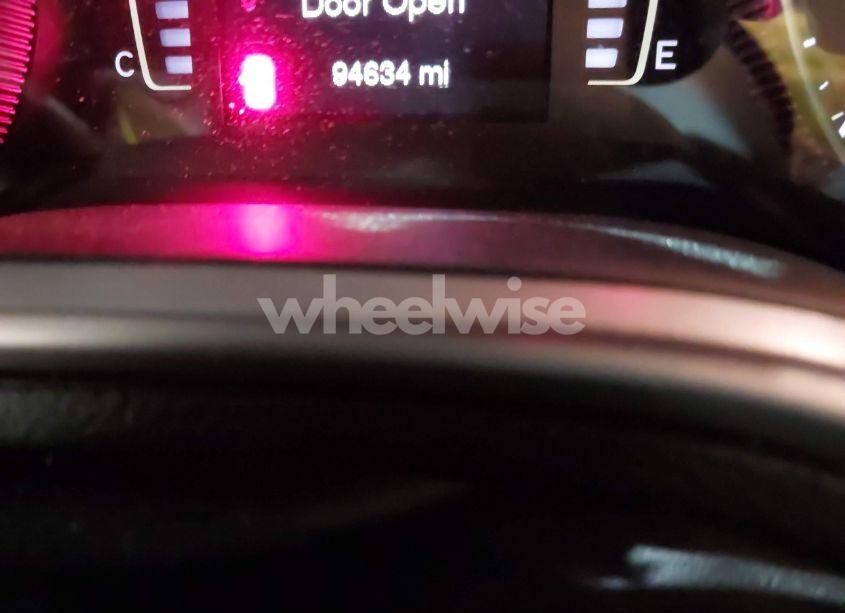 Photo 16 of 2015 Jeep Cherokee LATITUDE (VIN 1C4PJLCS2FW531636)
