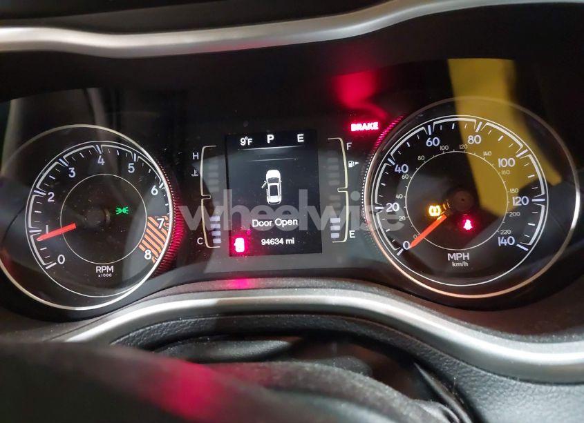 Photo 7 of 2015 Jeep Cherokee LATITUDE (VIN 1C4PJLCS2FW531636)