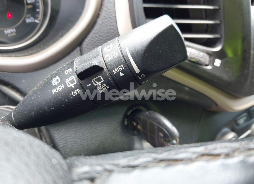 Photo 11 of 2015 Jeep Cherokee LATITUDE (VIN 1C4PJLCS2FW636726)