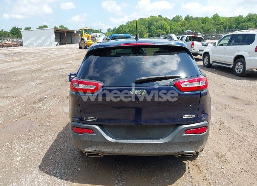 Photo 16 of 2015 Jeep Cherokee LATITUDE (VIN 1C4PJLCS2FW636726)