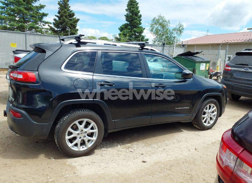 Photo 13 of 2016 Jeep Cherokee LATITUDE (VIN 1C4PJLCS2GW108508)