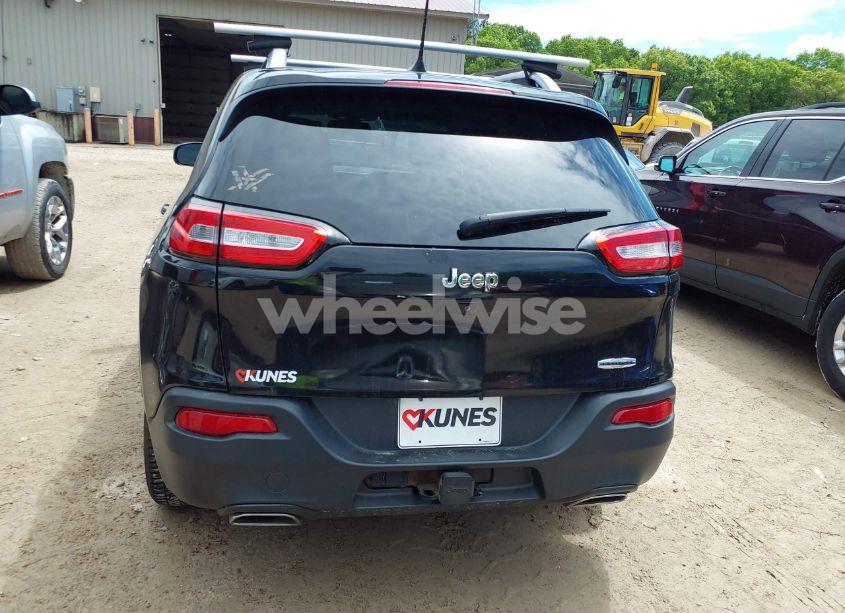 Photo 16 of 2016 Jeep Cherokee LATITUDE (VIN 1C4PJLCS2GW108508)