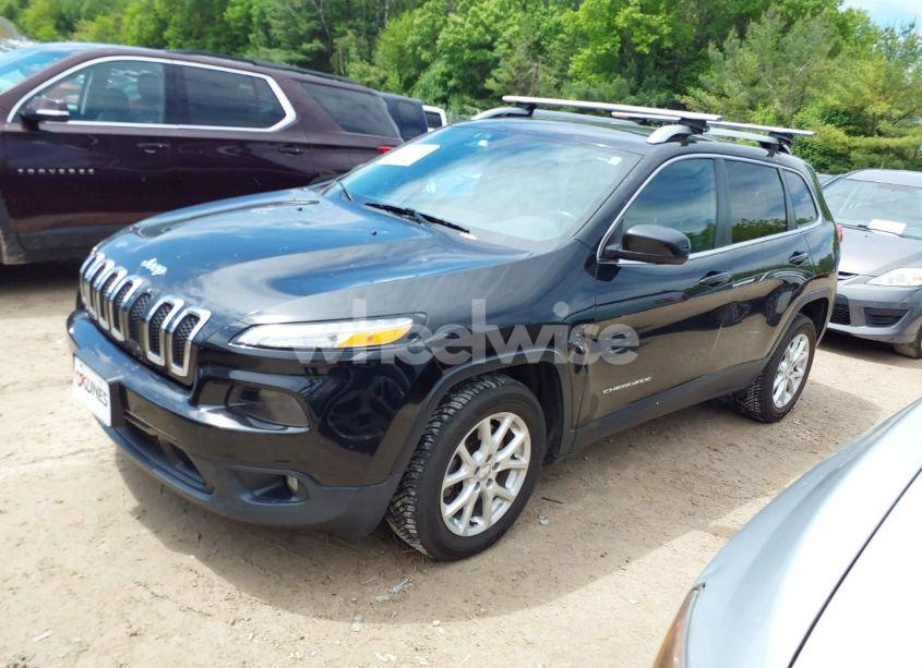 Photo 2 of 2016 Jeep Cherokee LATITUDE (VIN 1C4PJLCS2GW108508)
