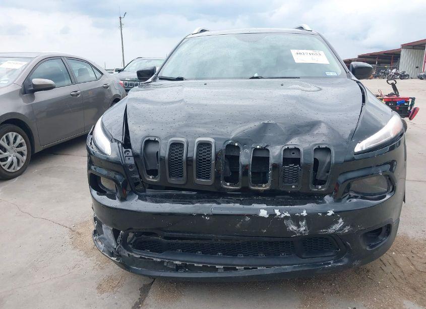 Photo 6 of 2016 Jeep Cherokee LATITUDE (VIN 1C4PJLCS2GW177862)