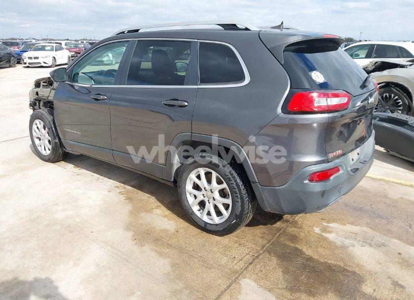 Photo 3 of 2016 Jeep Cherokee LATITUDE (VIN 1C4PJLCS2GW190322)
