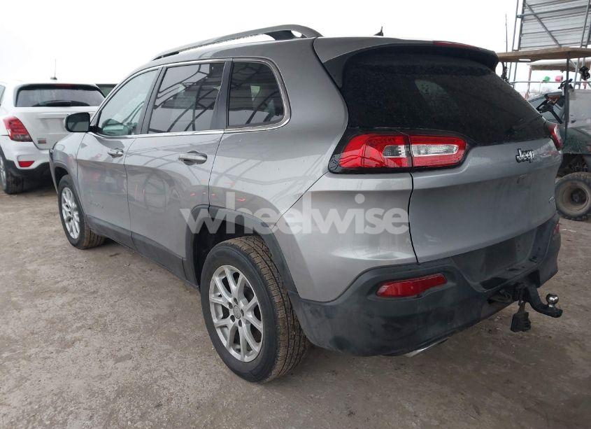 Photo 3 of 2017 Jeep Cherokee LATITUDE FWD (VIN 1C4PJLCS2HW596098)