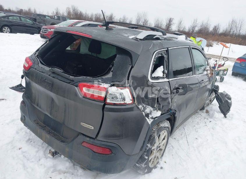 Photo 4 of 2014 Jeep Cherokee LATITUDE (VIN 1C4PJLCS3EW185157)