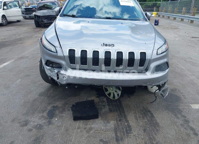 Photo 6 of 2014 Jeep Cherokee LATITUDE (VIN 1C4PJLCS3EW222188)