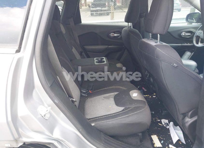 Photo 8 of 2014 Jeep Cherokee LATITUDE (VIN 1C4PJLCS3EW222188)