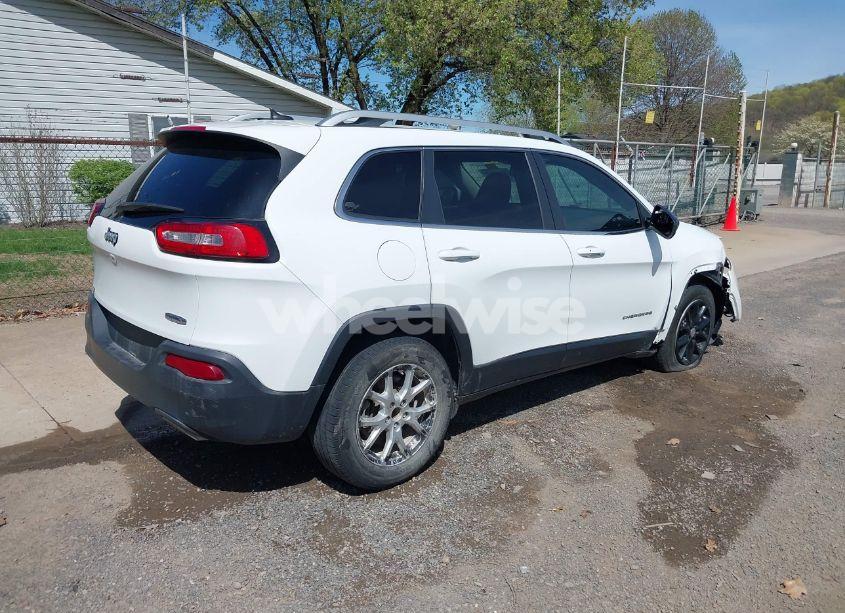 Photo 4 of 2015 Jeep Cherokee LATITUDE (VIN 1C4PJLCS3FW670254)