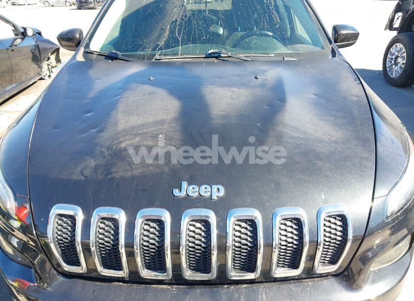 Photo 6 of 2015 Jeep Cherokee LATITUDE (VIN 1C4PJLCS3FW707576)