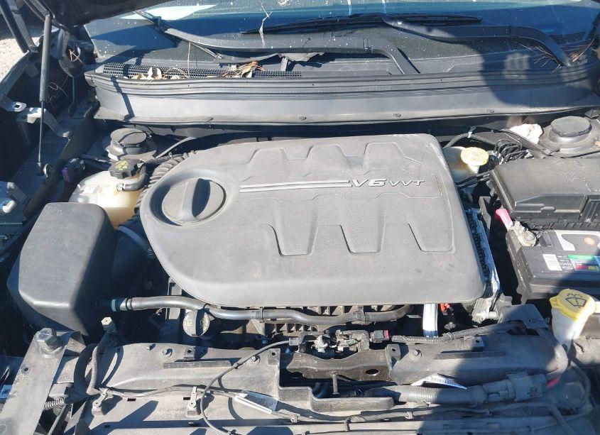 Photo 10 of 2017 Jeep Cherokee LATITUDE FWD (VIN 1C4PJLCS3HW514783)